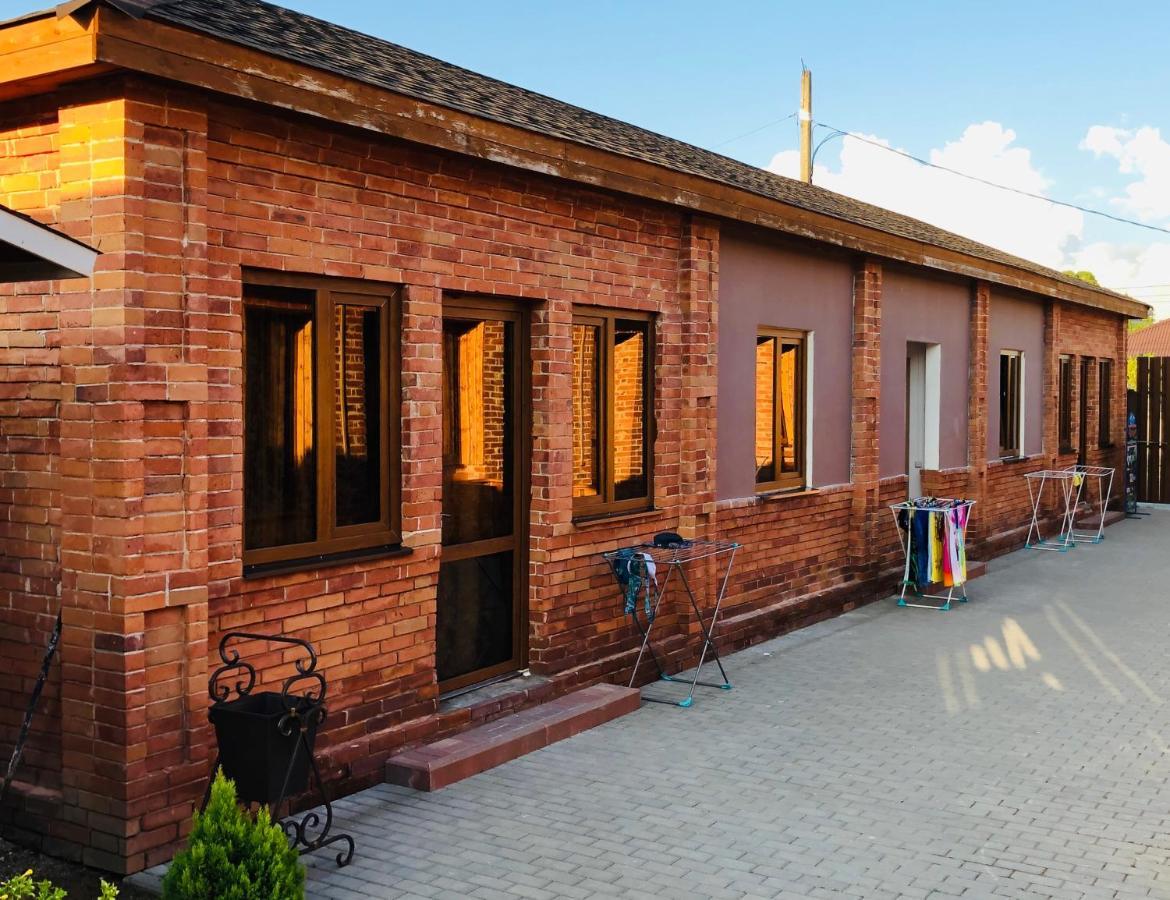Gud House Hotel Гудаута Екстериор снимка