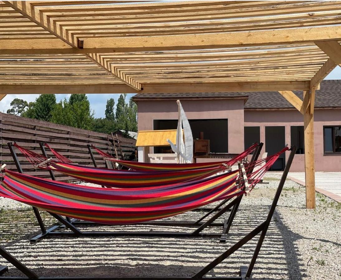 Gud House Hotel Гудаута Екстериор снимка